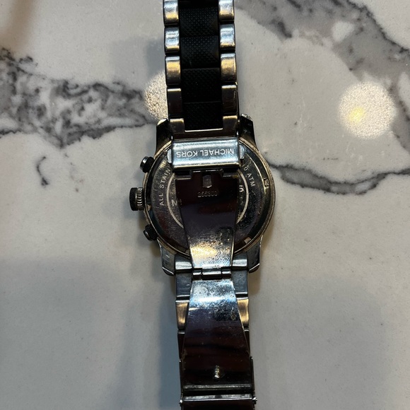 Men’s Michael Kors Watch - Picture 2 of 3